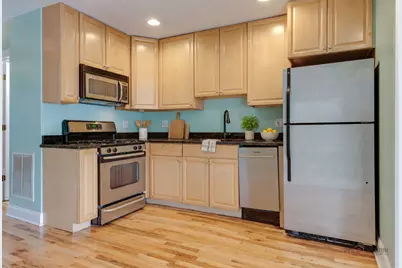 4348 N Sacramento Avenue #3, Chicago, IL 60618 - Photo 8