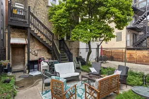 1946 W Armitage Ave, Chicago, IL 60622 - Photo 2
