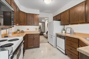 13259 S Country Club Ct, Palos Heights, IL 60463 - Photo 6