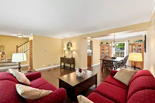 820 Southwick Dr, Algonquin, IL 60102 - Photo 6