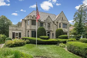 755 Michigan Ave, Wilmette, IL 60091 - Photo 2
