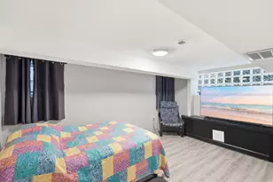 6641 S Fairfield Ave, Chicago, IL 60629 - Photo 12