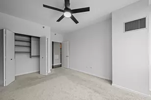 123 S Green St, Chicago, IL 60607 - Photo 10