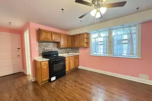 3129 N Hamlin Ave, Chicago, IL 60618 - Photo 2