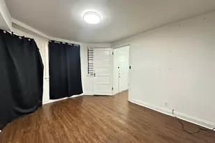 3129 N Hamlin Ave, Chicago, IL 60618 - Photo 4