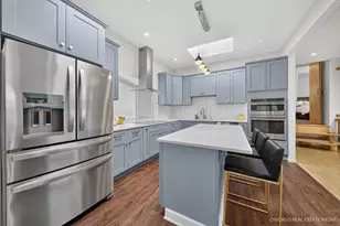 8650 W Davis St, Des Plaines, IL 60016 - Photo 12