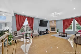 8650 W Davis St, Des Plaines, IL 60016 - Photo 18
