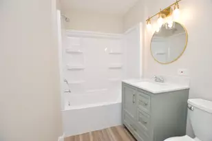 516 N Thornwood Dr, McHenry, IL 60050 - Photo 32