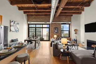 520 W Huron St, Chicago, IL 60654 - Photo 2