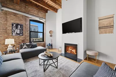 520 W Huron Street #609, Chicago, IL 60654 - Photo 4