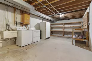 616 Blue Spruce Ln, Mundelein, IL 60060 - Photo 24