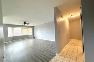3108 Roberts Dr, Woodridge, IL 60517 - Photo 4