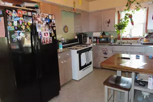 1022 Frederick St, Joliet, IL 60435 - Photo 8