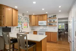 1049 Wheaton Oaks Dr, Wheaton, IL 60187 - Photo 4