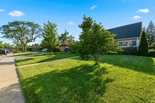 842 N Memorial Dr, Chicago Heights, IL 60411 - Photo 32