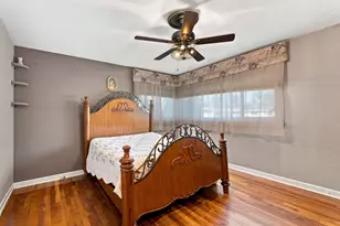 842 N Memorial Dr, Chicago Heights, IL 60411 - Photo 8