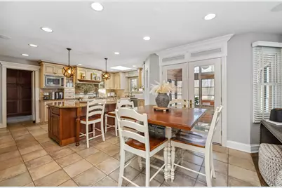 2104 Kenton Lane, Libertyville, IL 60048 - Photo 10