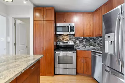 2930 N Sheridan Road #1605, Chicago, IL 60657 - Photo 2