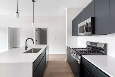 2411 N Lincoln Avenue #403, Chicago, IL 60614 - Photo 2