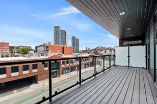 2411 N Lincoln Ave, Chicago, IL 60614 - Photo 14