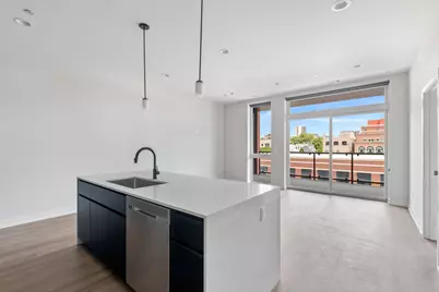 2411 N Lincoln Avenue #403, Chicago, IL 60614 - Photo 4