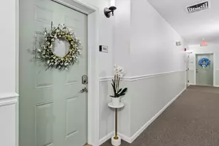 3975 Idlewild Ln, Naperville, IL 60564 - Photo 4