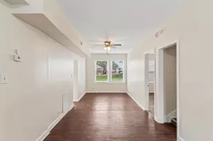 8725 S Constance Ave, Chicago, IL 60617 - Photo 8