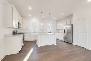 5047 Cedar Dr, Naperville, IL 60564 - Photo 10