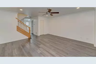 219 N Walnut Street #H, Bensenville, IL 60106 - Photo 4