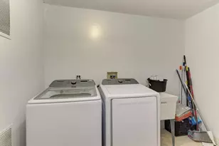 219 N Walnut St, Bensenville, IL 60106 - Photo 22
