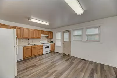 219 N Walnut Street #H, Bensenville, IL 60106 - Photo 8