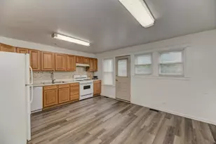219 N Walnut St, Bensenville, IL 60106 - Photo 8