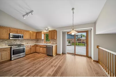 8424 Hollybrook Lane, Tinley Park, IL 60487 - Photo 12