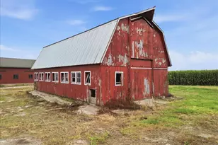 9896 Lincoln Rd, Morrison, IL 61270 - Photo 16