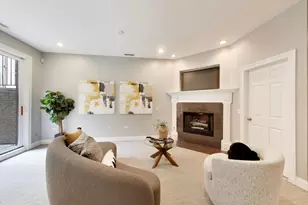 1887 N Poe St, Chicago, IL 60614 - Photo 24