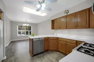 7 Brook Ln, Palos Park, IL 60464 - Photo 8