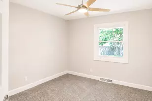 2217 McDonough St, Joliet, IL 60436 - Photo 14