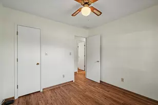 235 W 19th St, Gibson City, IL 60936 - Photo 24
