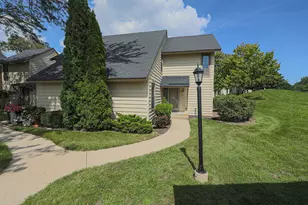 [Address not provided], Gurnee, IL 60031 - Photo 2
