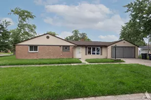 17057 Park Ave, Lansing, IL 60438 - Photo 2