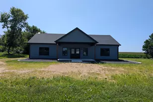 3001 W Lily Creek Rd, Freeport, IL 61032 - Photo 1