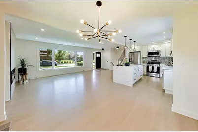910 E Kimber Lane, Arlington Heights, IL 60005 - Photo 8