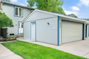 223 Willow Ln, Bloomingdale, IL 60108 - Photo 1