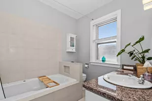 6535 N Ashland Ave, Chicago, IL 60626 - Photo 18