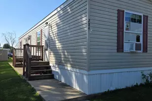 436 W Touhy Ave, Des Plaines, IL 60018 - Photo 1