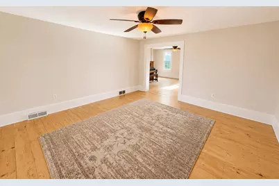 2095 N Freeport Road, Polo, IL 61064 - Photo 8