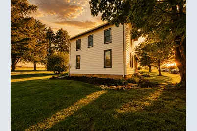2095 N Freeport Road, Polo, IL 61064 - Photo 6