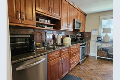 5218 N Delphia Avenue #309, Chicago, IL 60656 - Photo 8