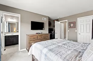 267 Garrett Cir, Carol Stream, IL 60188 - Photo 24