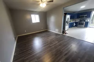 705 E Kent St, Streator, IL 61364 - Photo 6